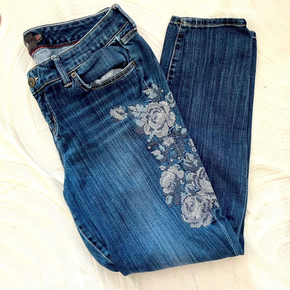 Torrid Premium Floral Embroidered Skinny Jeans Dark Wash Size 14R